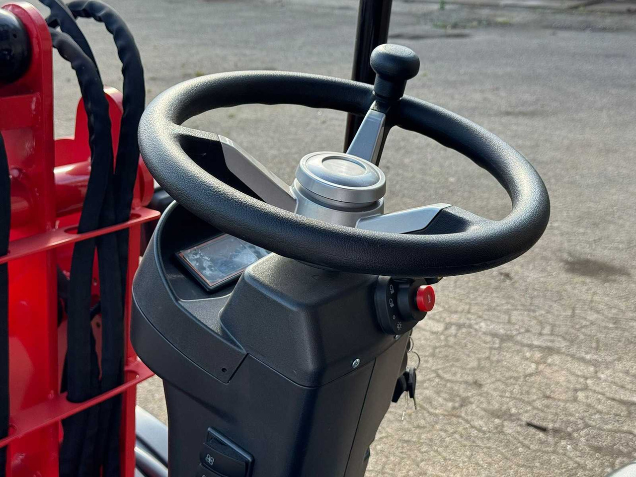 Chargeuse sur pneus 2024 STAHLWORKS R906 SHOVEL