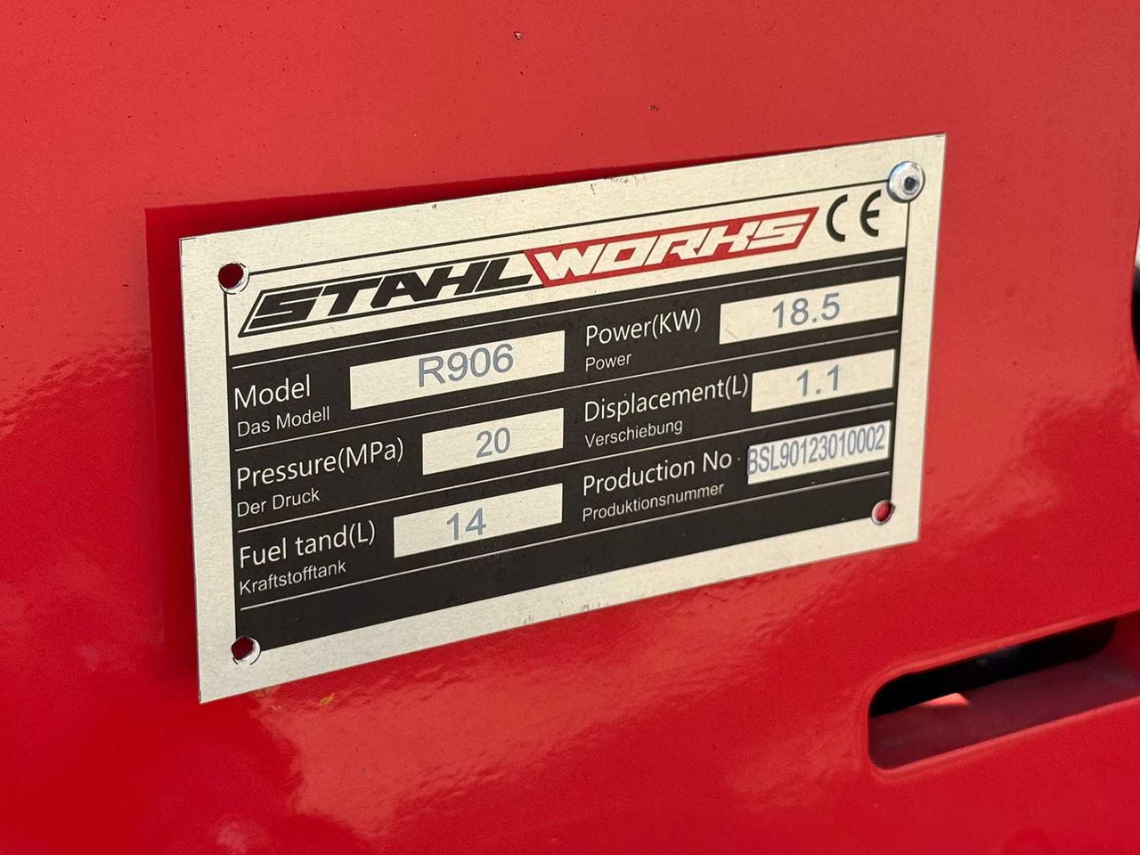 Chargeuse sur pneus 2024 STAHLWORKS R906 SHOVEL