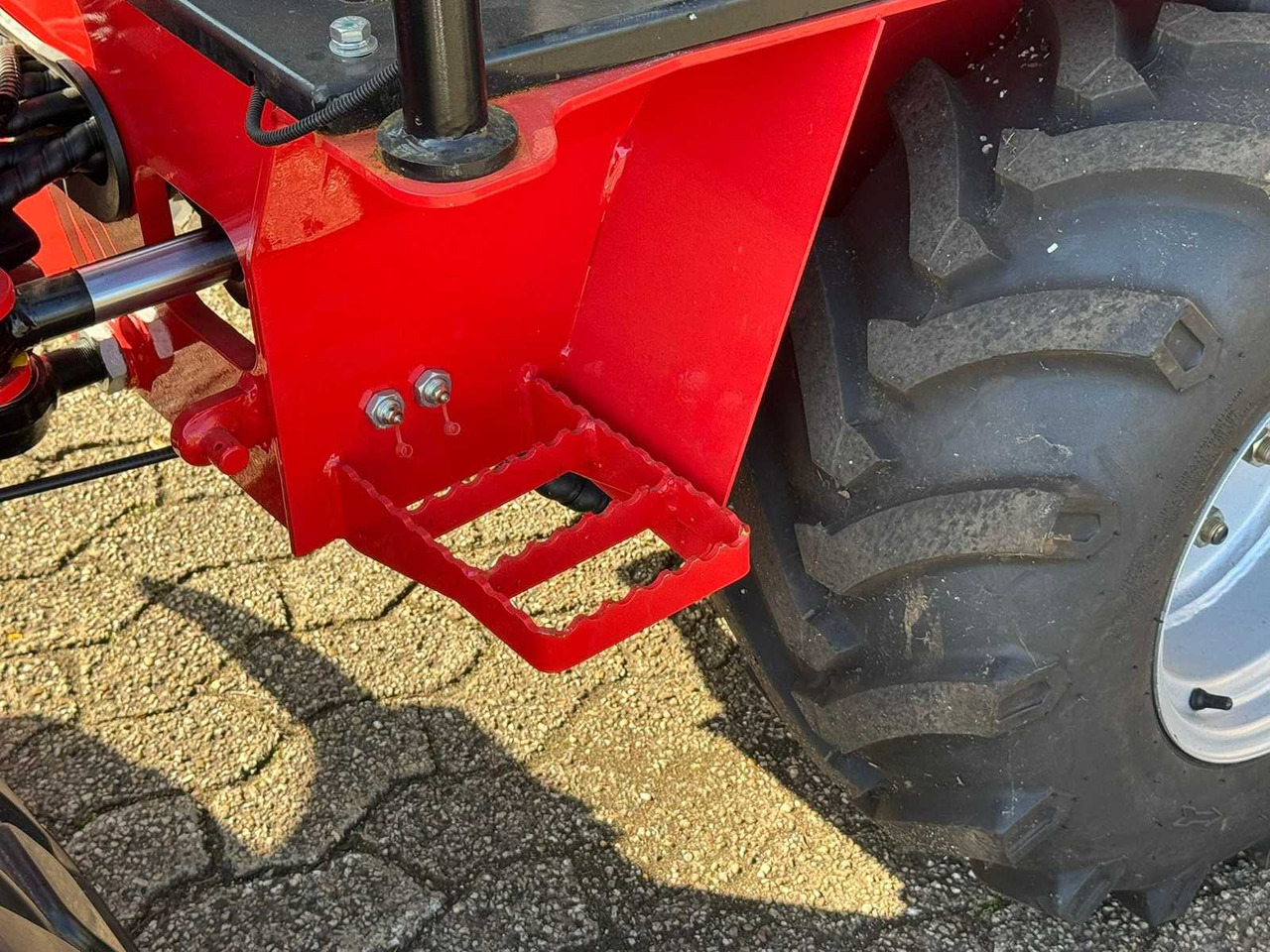 Chargeuse sur pneus 2024 STAHLWORKS R906 SHOVEL