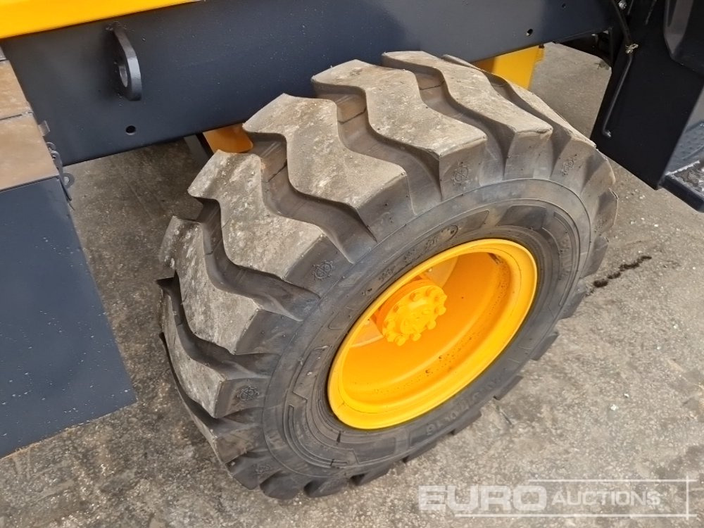 Chargeuse sur pneus 2025 Blanche TW36