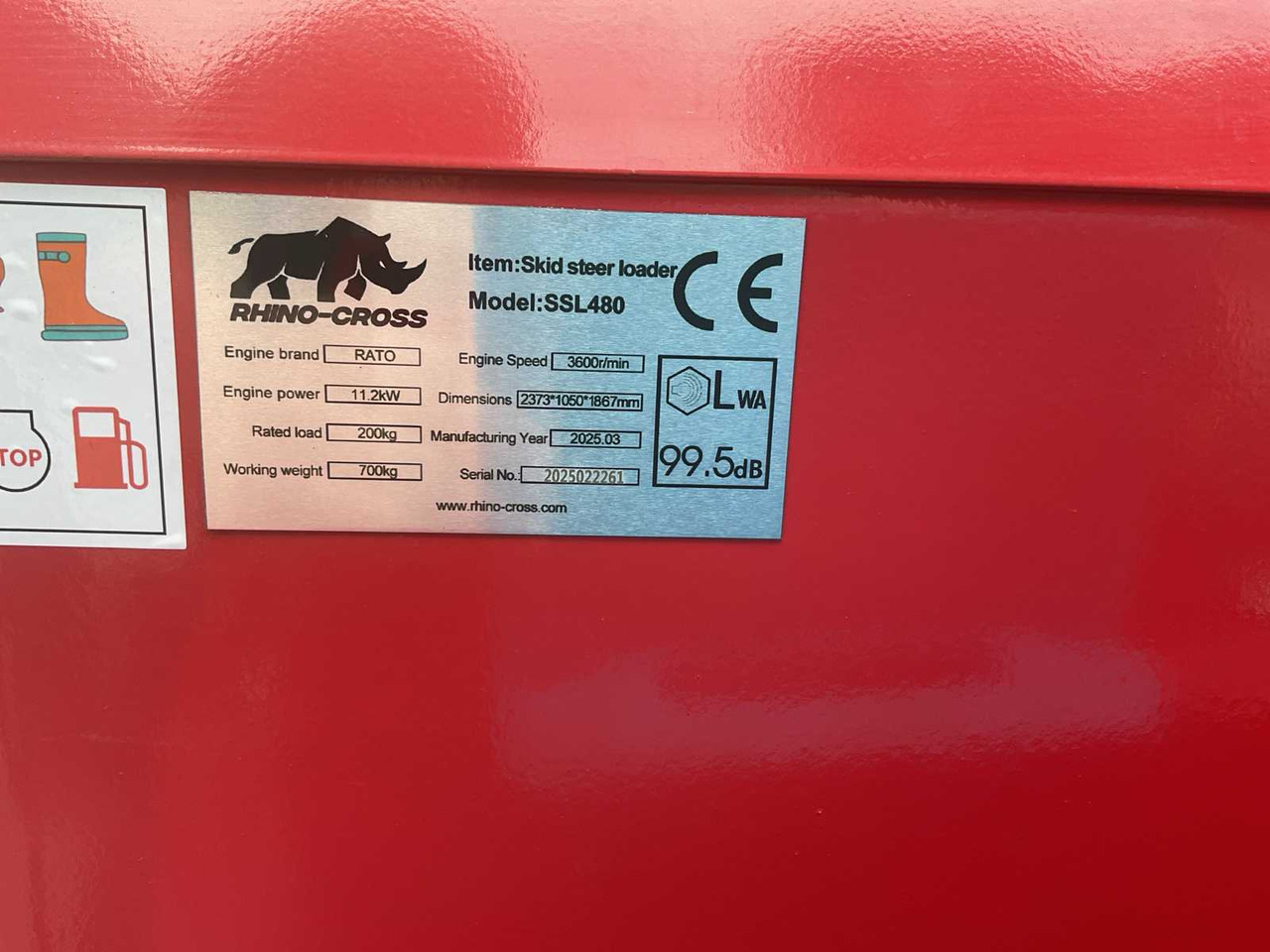 Chargeuse sur pneus 2025 RHINO-CROSS SSL480 SHOVEL