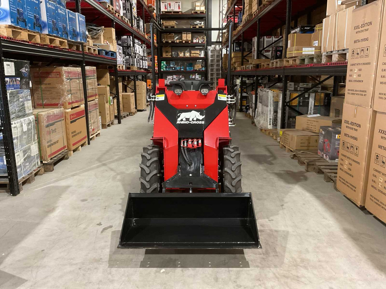 Chargeuse sur pneus 2025 RHINO-CROSS SSL480 SHOVEL