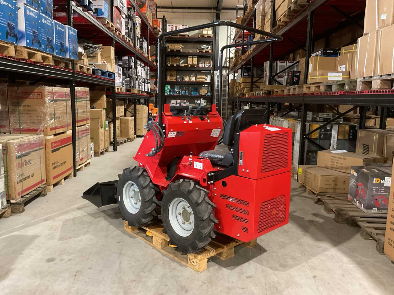 Chargeuse sur pneus 2025 RHINO-CROSS SSL480 SHOVEL