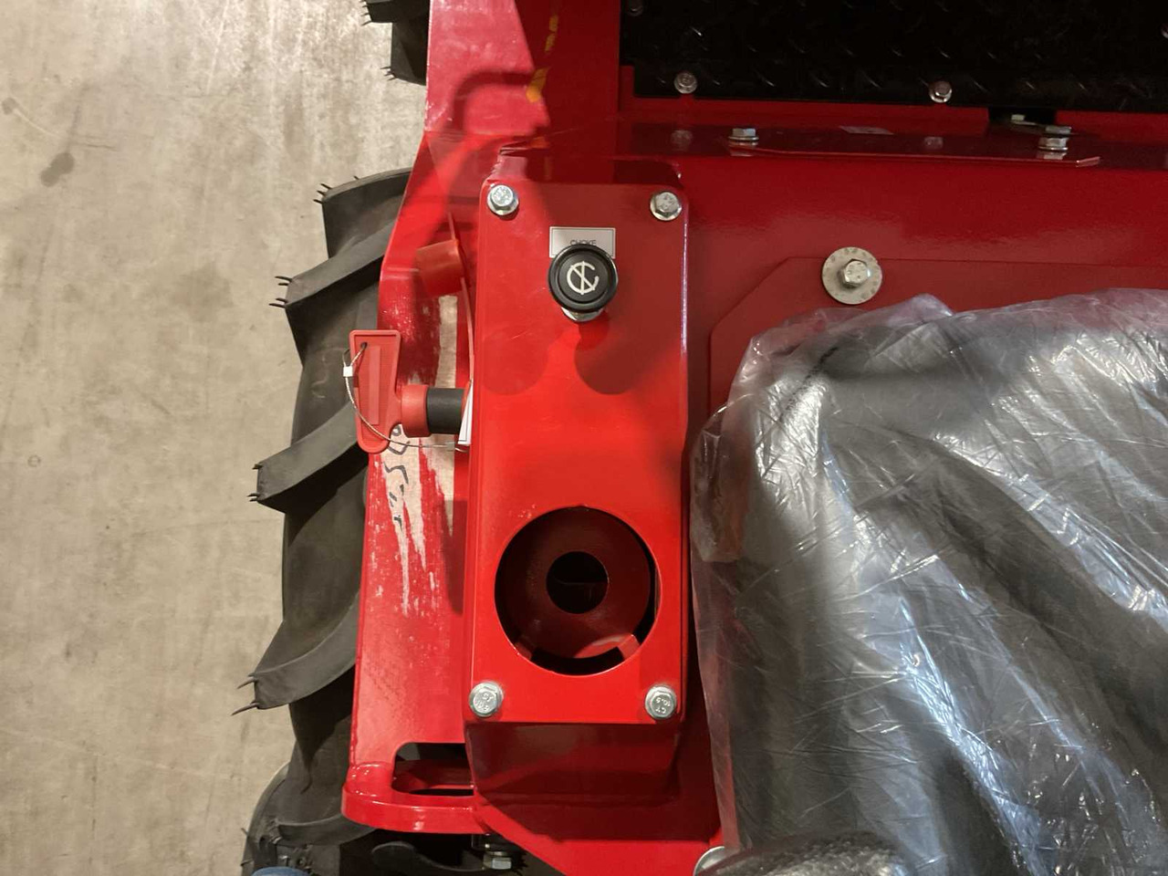 Chargeuse sur pneus 2025 RHINO-CROSS SSL480 SHOVEL