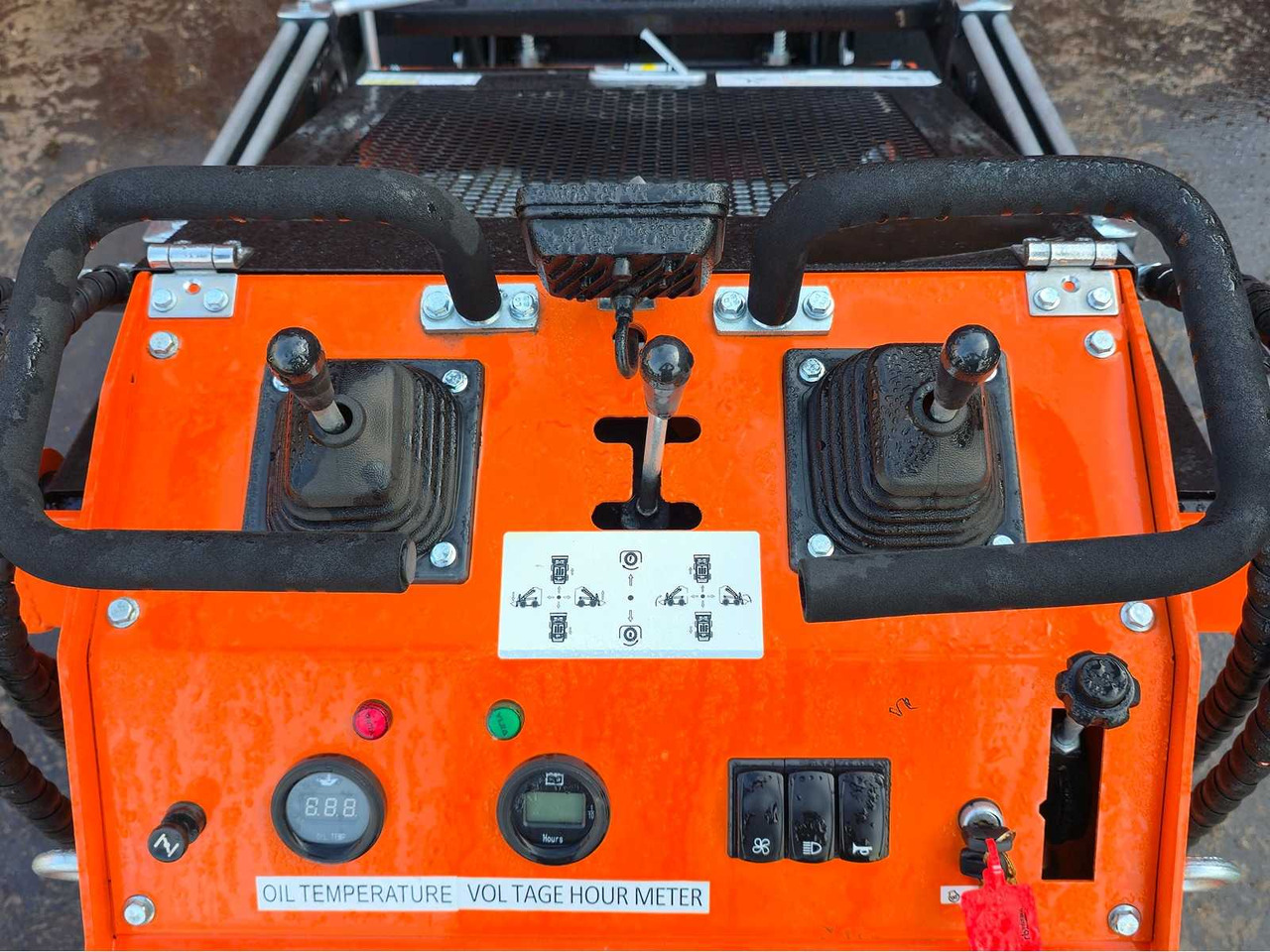 Chargeuse sur pneus 2025 - SDLOOL - 36C - ORANGE - SHOVEL