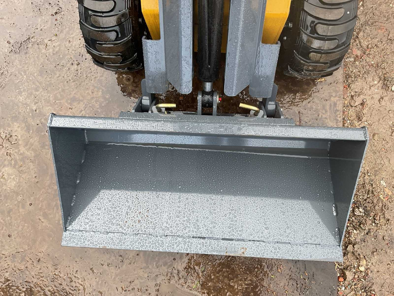 Chargeuse sur pneus 2025 - SDLOOL SL80W SHOVEL