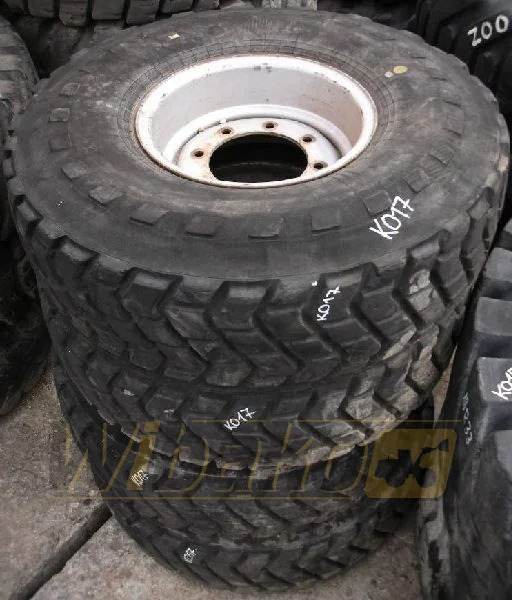 Chargeuse sur pneus 8/22/14 320/457