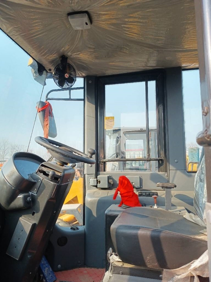 Chargeuse sur pneus 临工 956