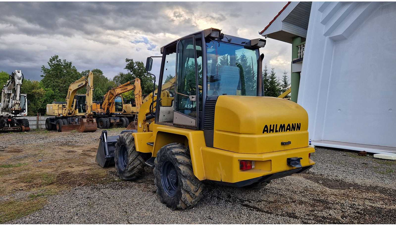 Chargeuse sur pneus AHLMANN - AS85 - SHOVEL - 2001