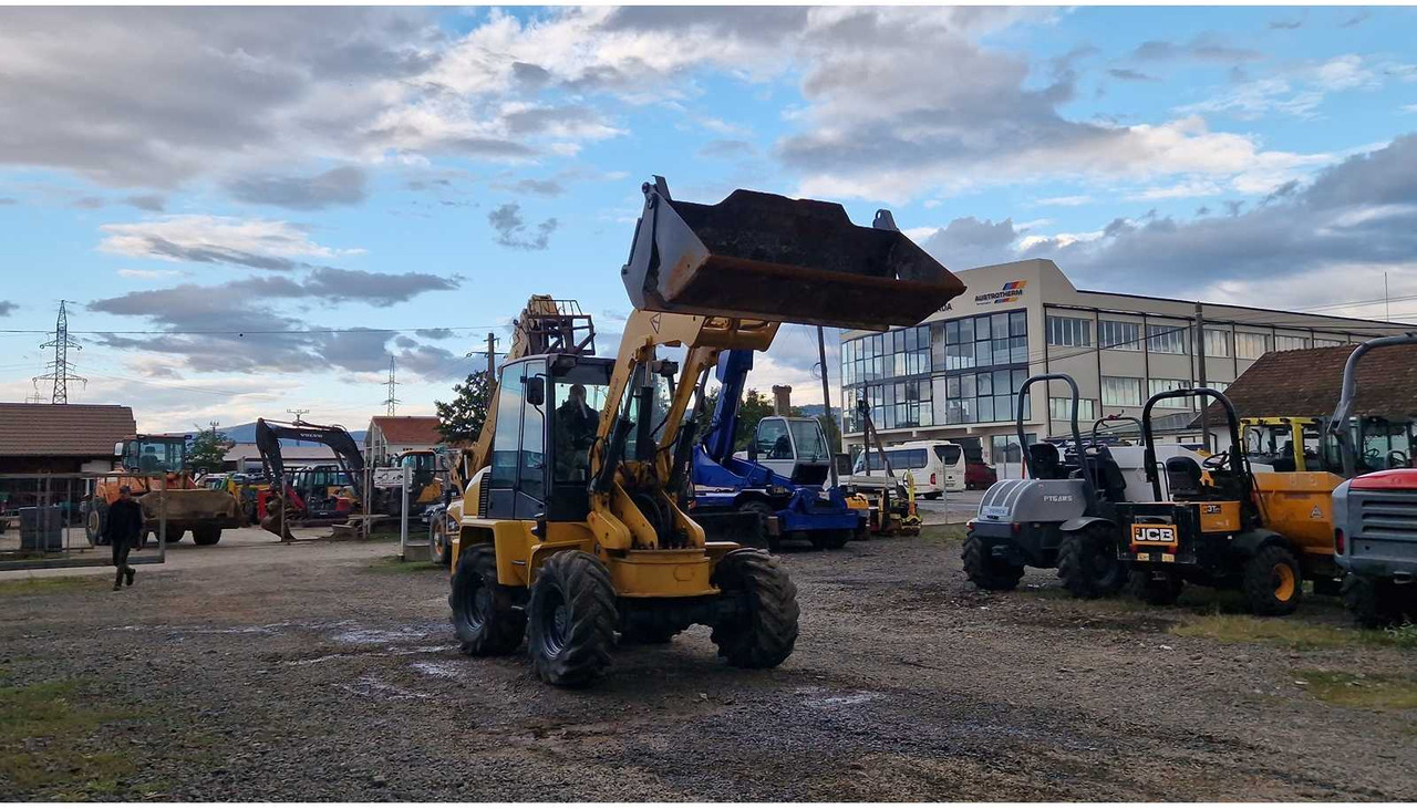 Chargeuse sur pneus AHLMANN - AS85 - SHOVEL - 2001