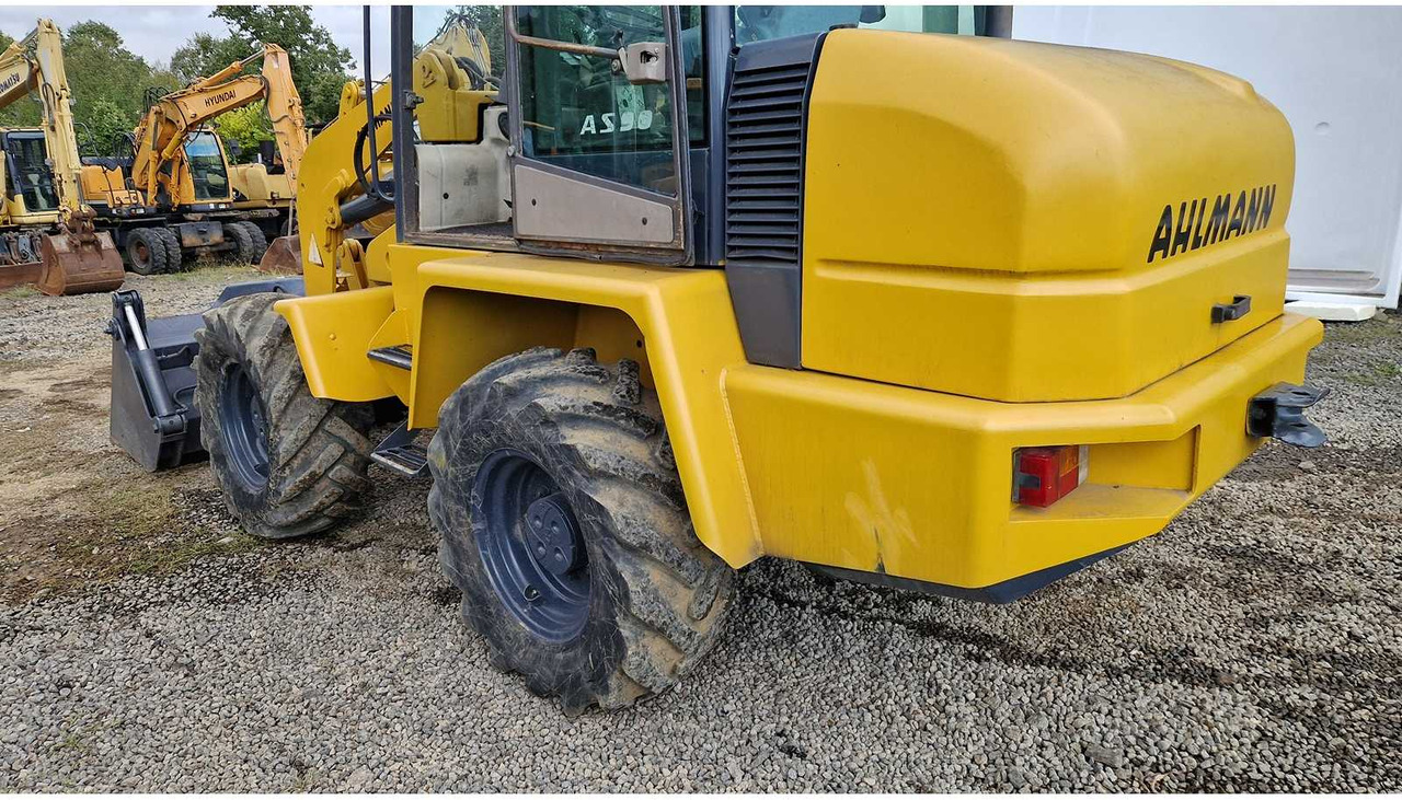 Chargeuse sur pneus AHLMANN - AS85 - SHOVEL - 2001