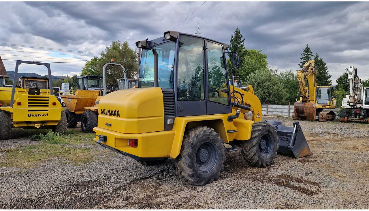 Chargeuse sur pneus AHLMANN - AS85 - SHOVEL - 2001