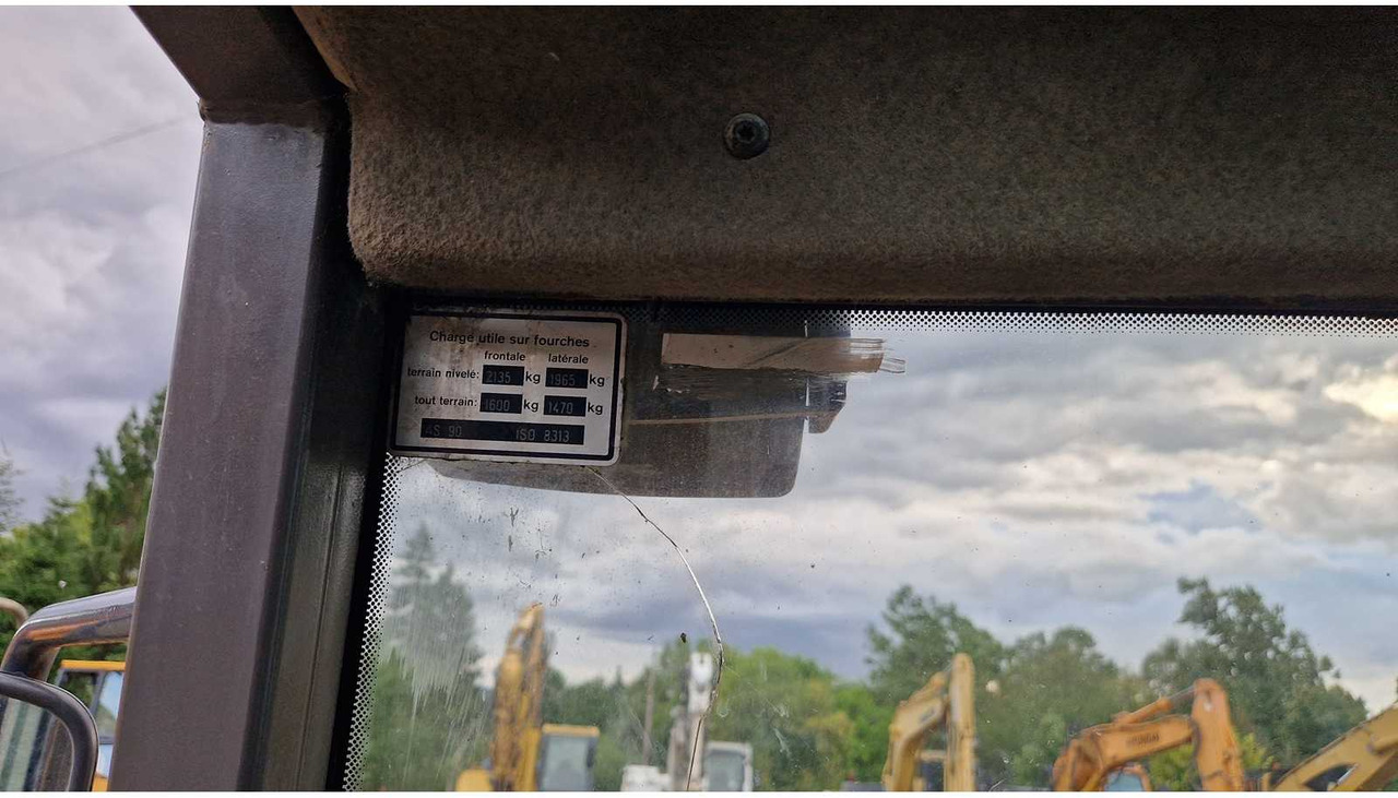 Chargeuse sur pneus AHLMANN - AS85 - SHOVEL - 2001