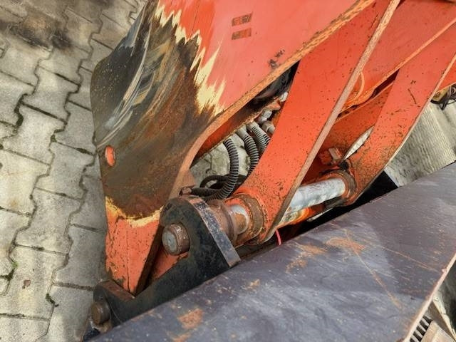 Chargeuse sur pneus AHLMANN AS 150 E