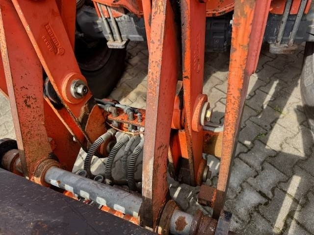 Chargeuse sur pneus AHLMANN AS 150 E