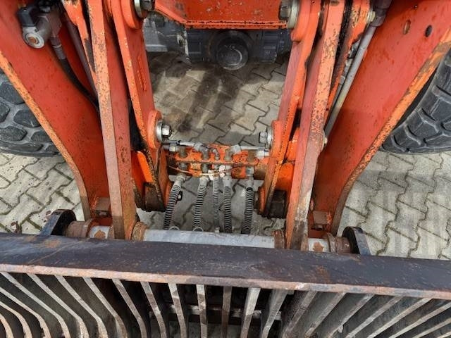 Chargeuse sur pneus AHLMANN AS 150 E