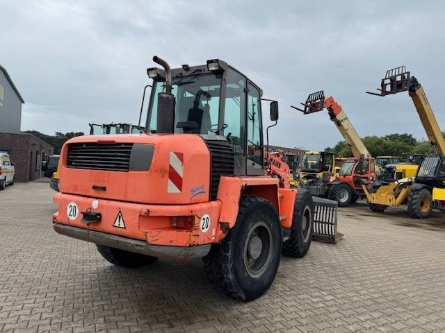 Chargeuse sur pneus AHLMANN AS 150 E