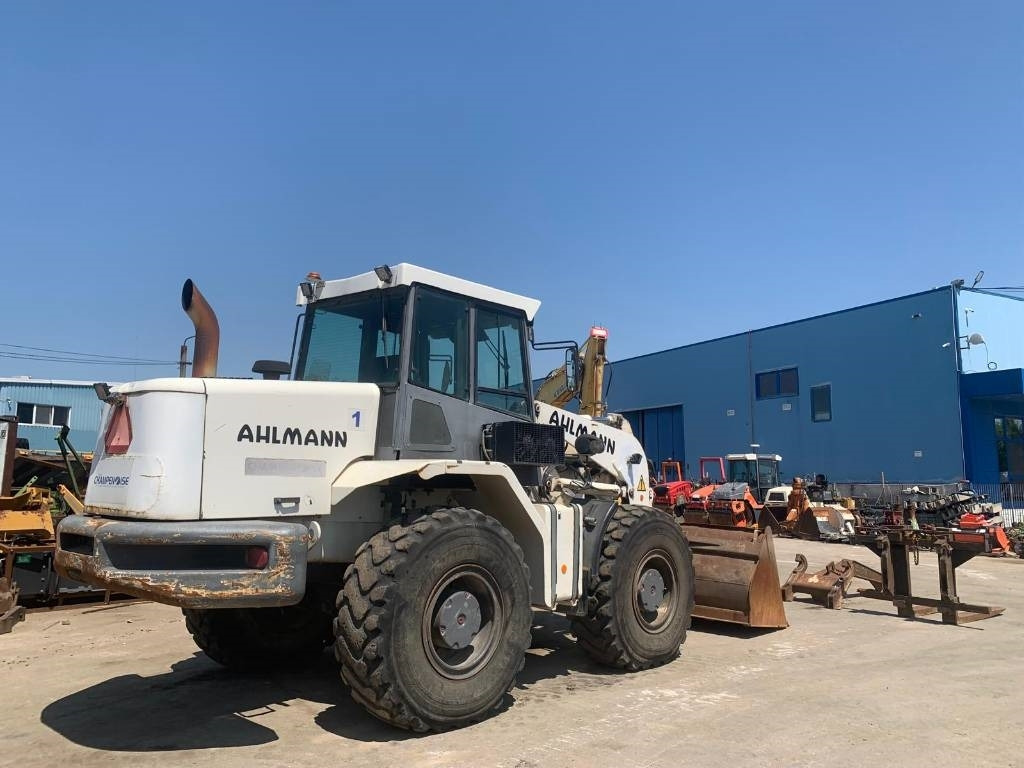Chargeuse sur pneus Ahlmann AS 210