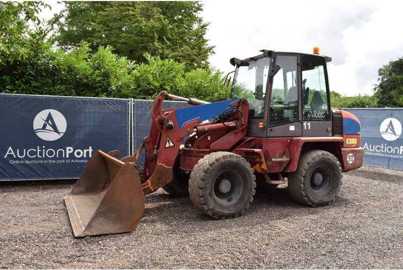 Chargeuse sur pneus Ahlmann AZ85