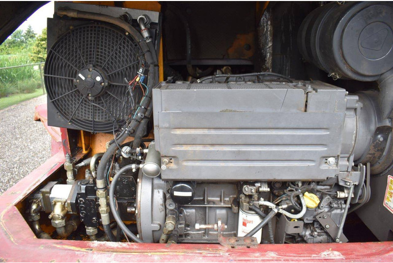 Chargeuse sur pneus Ahlmann AZ85