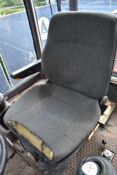 Chargeuse sur pneus Ahlmann AZ85