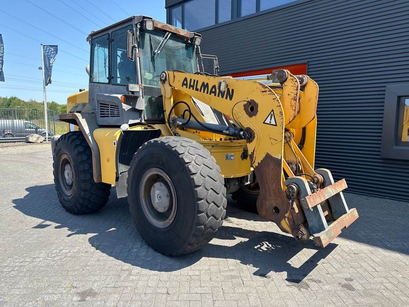 Chargeuse sur pneus Ahlmann AZ 210