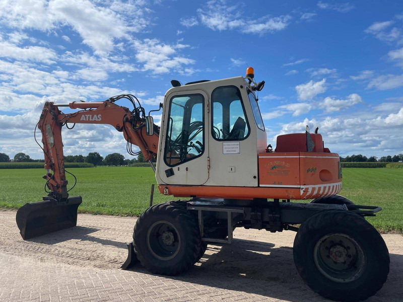 Chargeuse sur pneus Atlas 1104