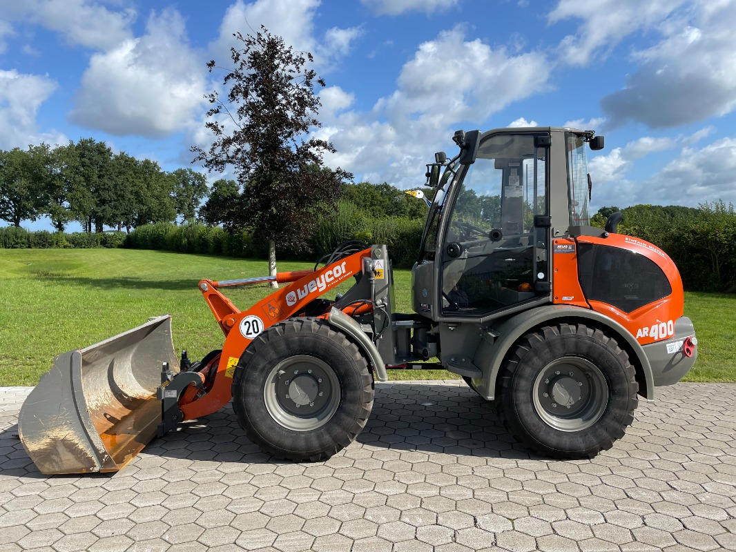 Chargeuse sur pneus Atlas AR400