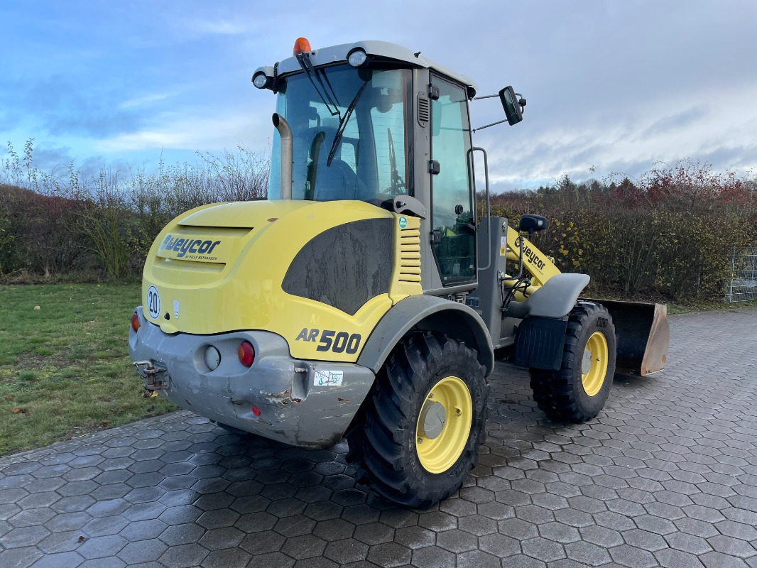Chargeuse sur pneus Atlas AR500