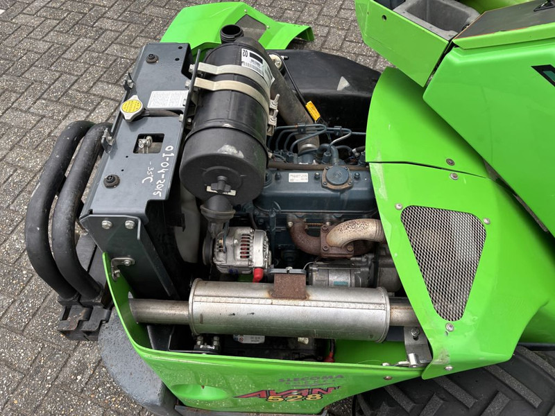 Chargeuse sur pneus Avant 423 TDL