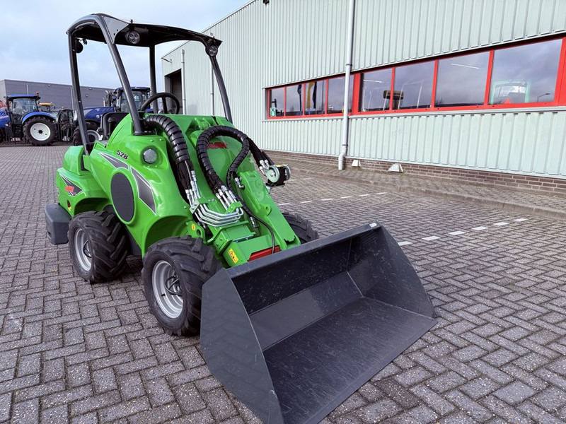 Chargeuse sur pneus Avant 528 TDL Optidrive