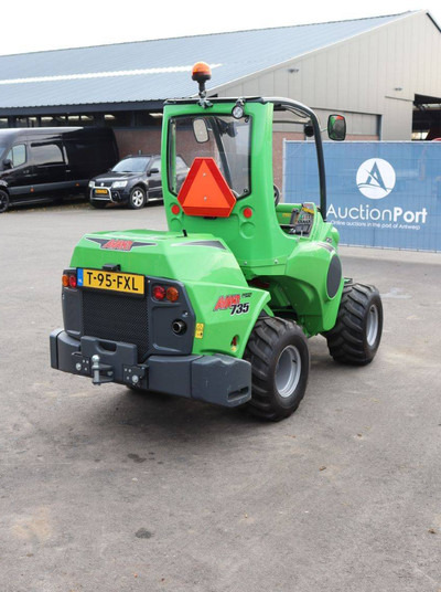 Chargeuse sur pneus Avant 735i TDL