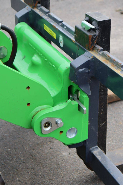 Chargeuse sur pneus Avant 735i TDL