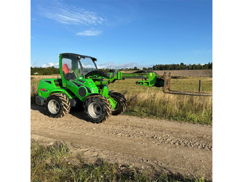 Chargeuse sur pneus Avant 860 i