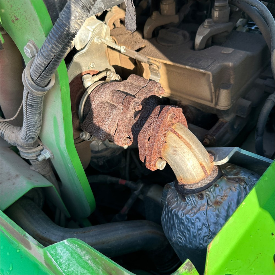 Chargeuse sur pneus Avant 860 i