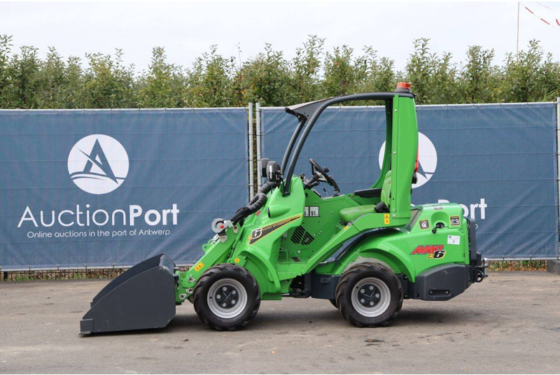 Chargeuse sur pneus Avant E6