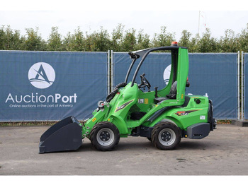 Chargeuse sur pneus Avant E 527 TDL