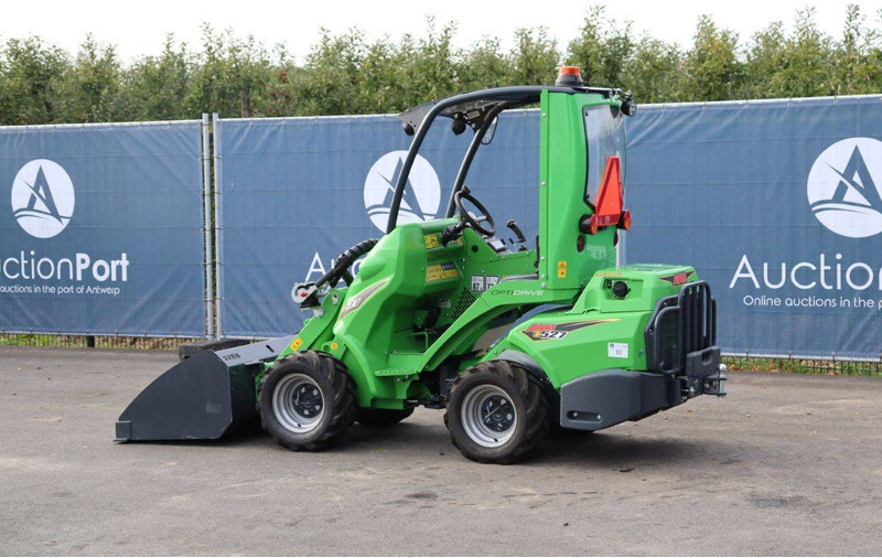 Chargeuse sur pneus Avant E 527 TDL