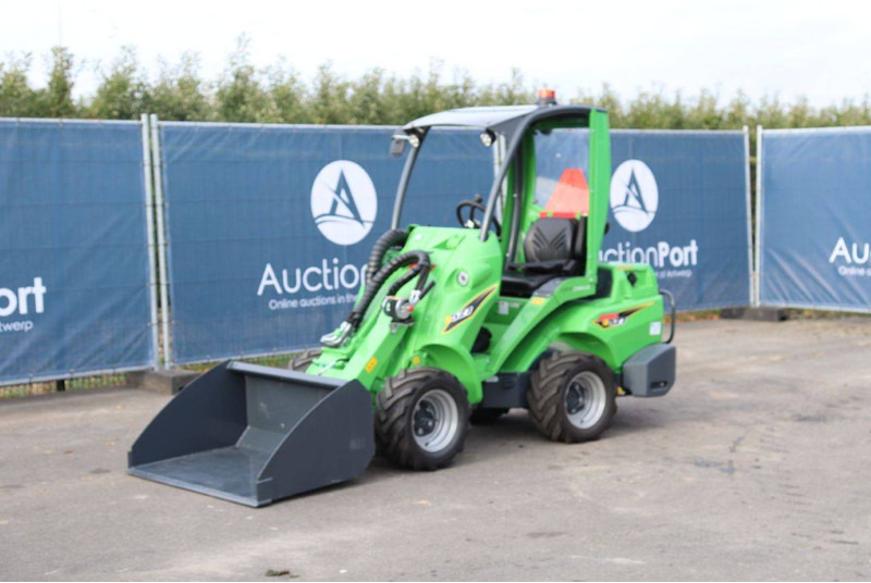 Chargeuse sur pneus Avant E 527 TDL