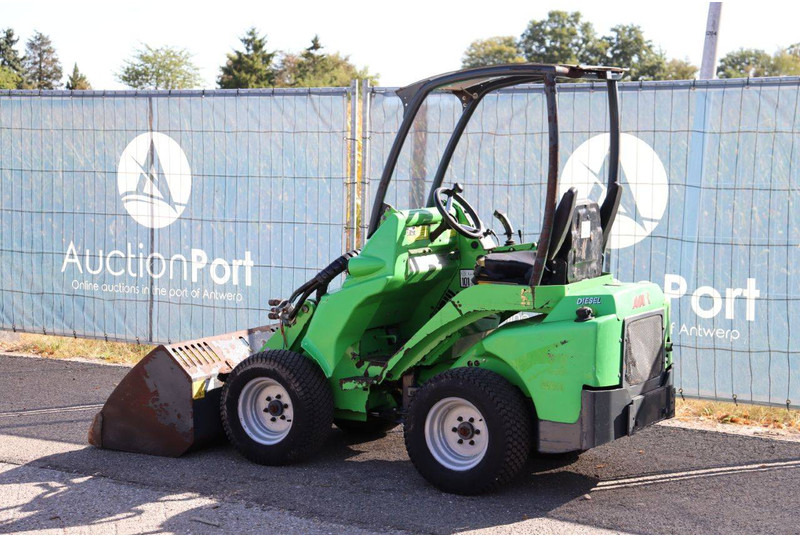 Chargeuse sur pneus Avant M420