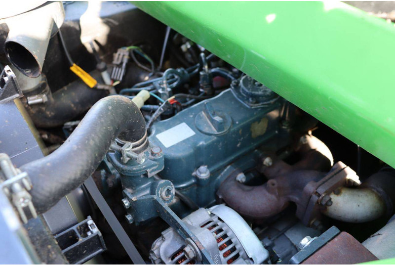 Chargeuse sur pneus Avant M420