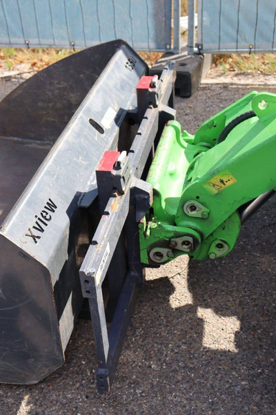 Chargeuse sur pneus Avant M735