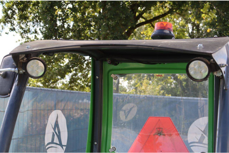 Chargeuse sur pneus Avant M735