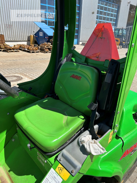 Chargeuse sur pneus Avant Tecno 530