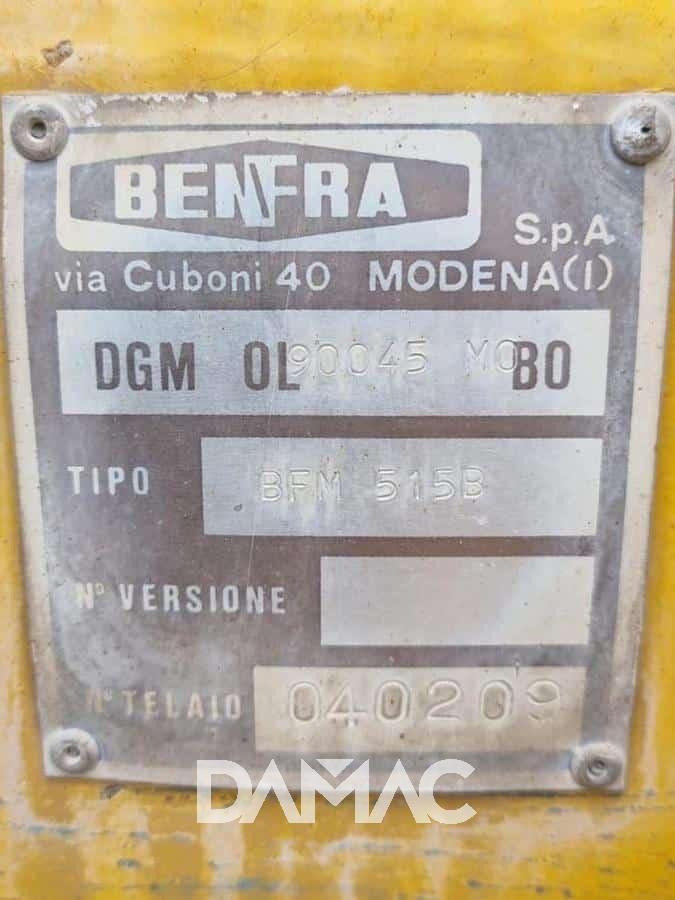 Chargeuse sur pneus BENFRA 515B