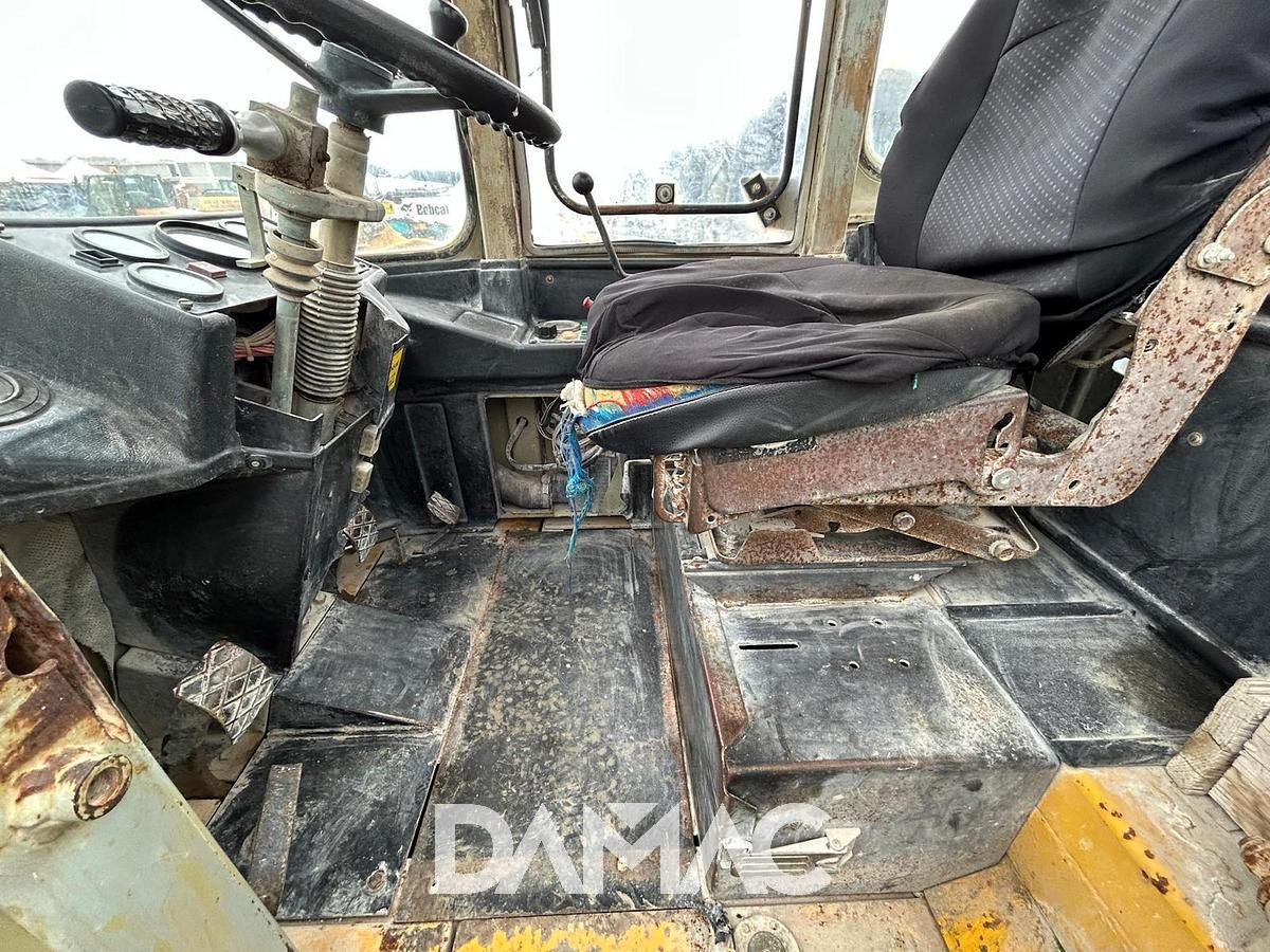 Chargeuse sur pneus BENFRA 515B