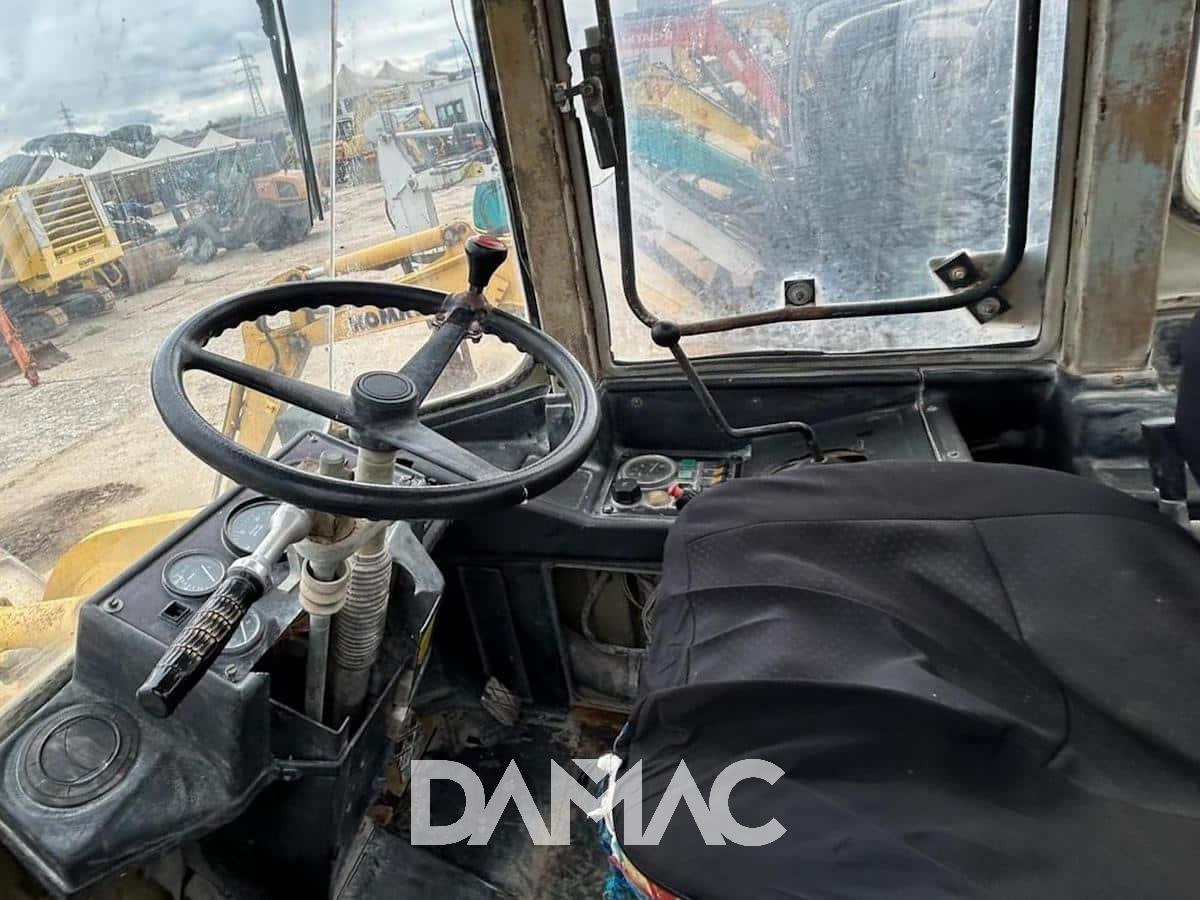 Chargeuse sur pneus BENFRA 515B