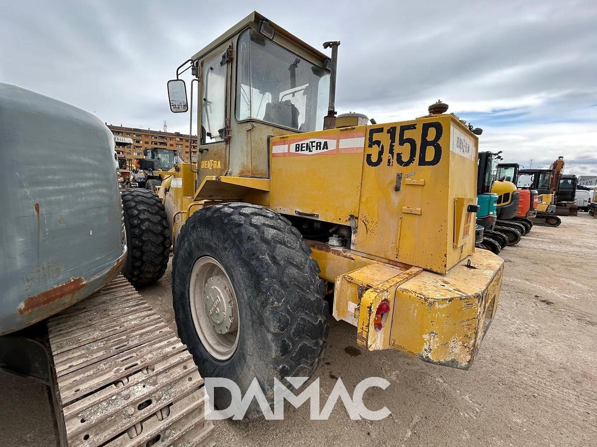 Chargeuse sur pneus BENFRA 515B