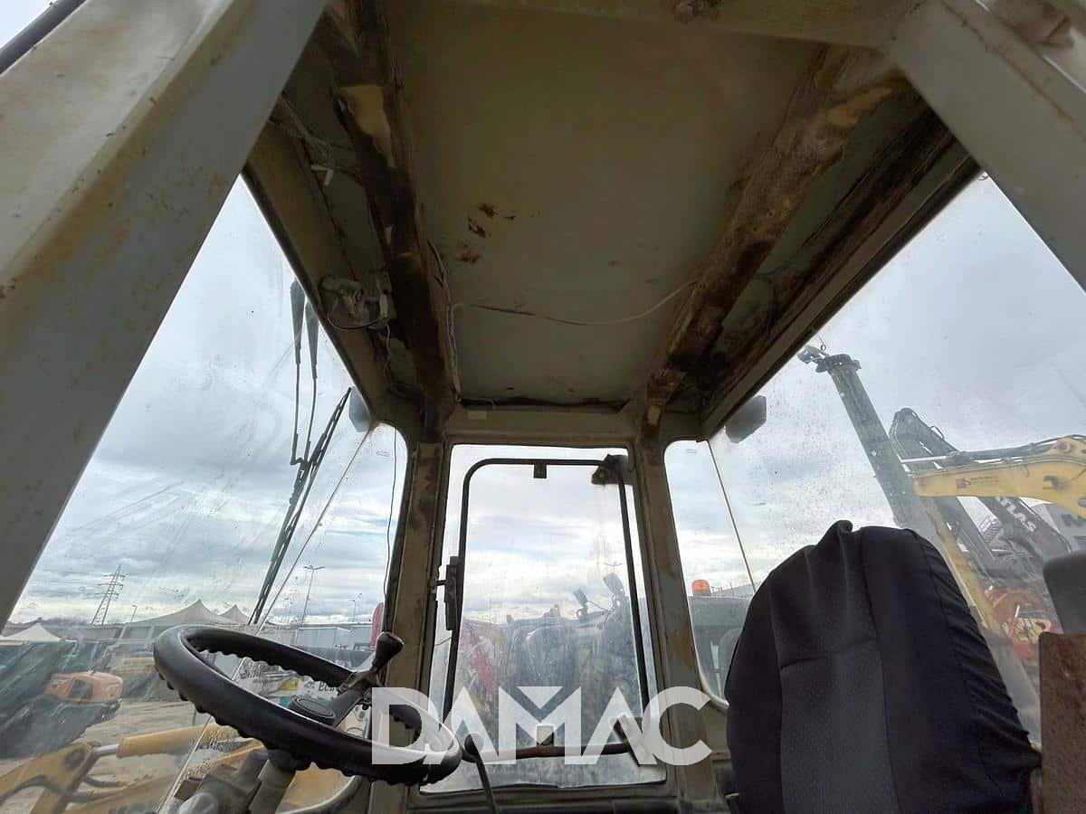 Chargeuse sur pneus BENFRA 515B