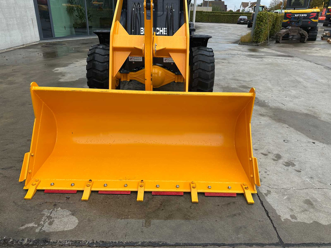 Chargeuse sur pneus BLANCHE - 2025 - TW36 - SHOVEL